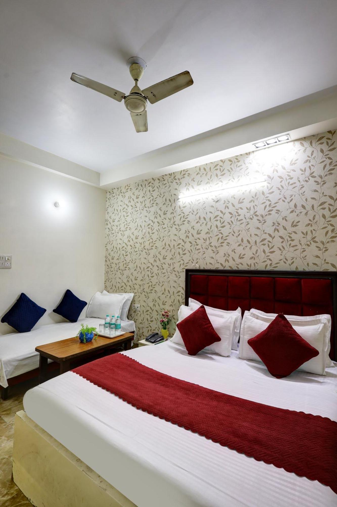 Nancy Dx Near Railway Station Hotel 3*