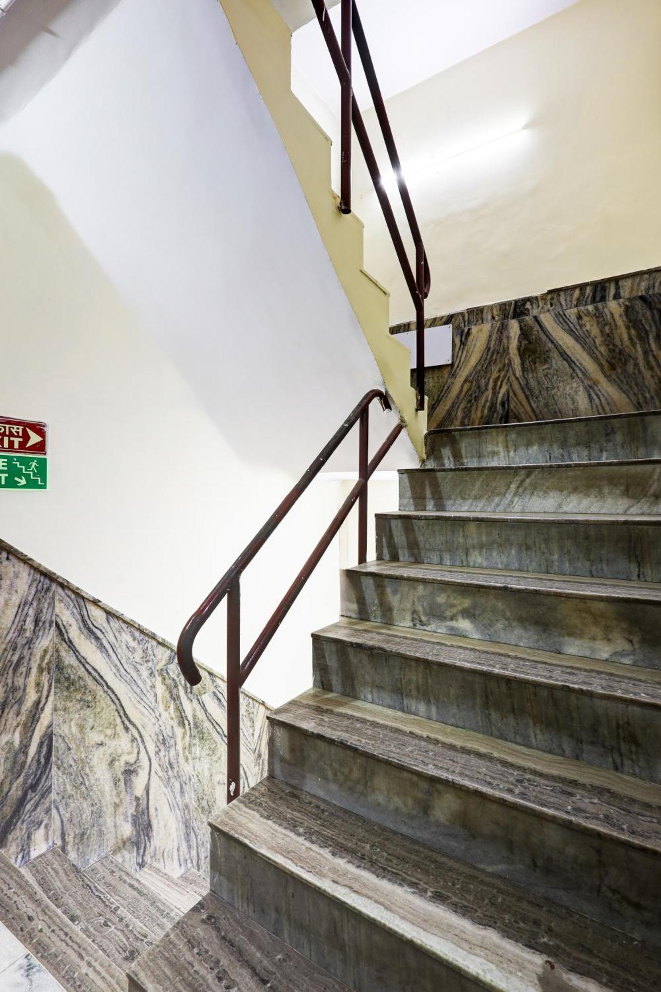 Nancy Dx Near Railway Station Hotel 3*